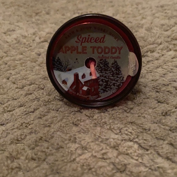 Bath & Body Works single wick mini candle - Picture 1 of 2